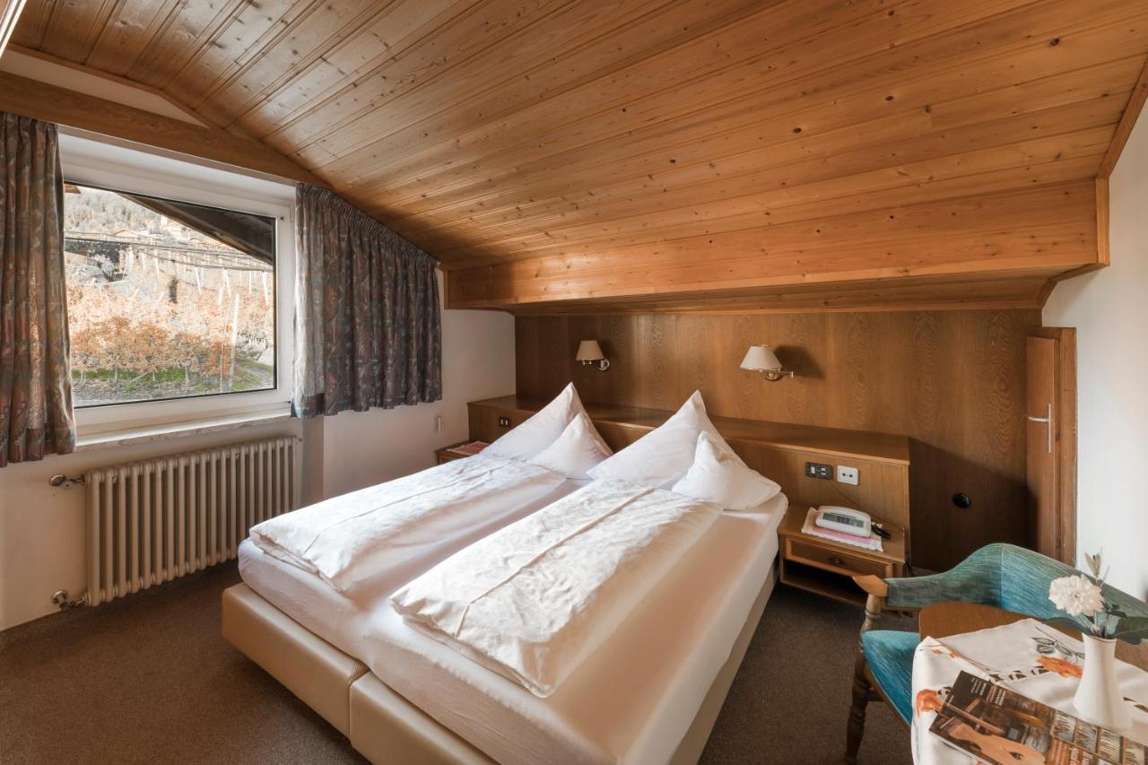 Pension Zum Burggraefler シェーナ エクステリア 写真