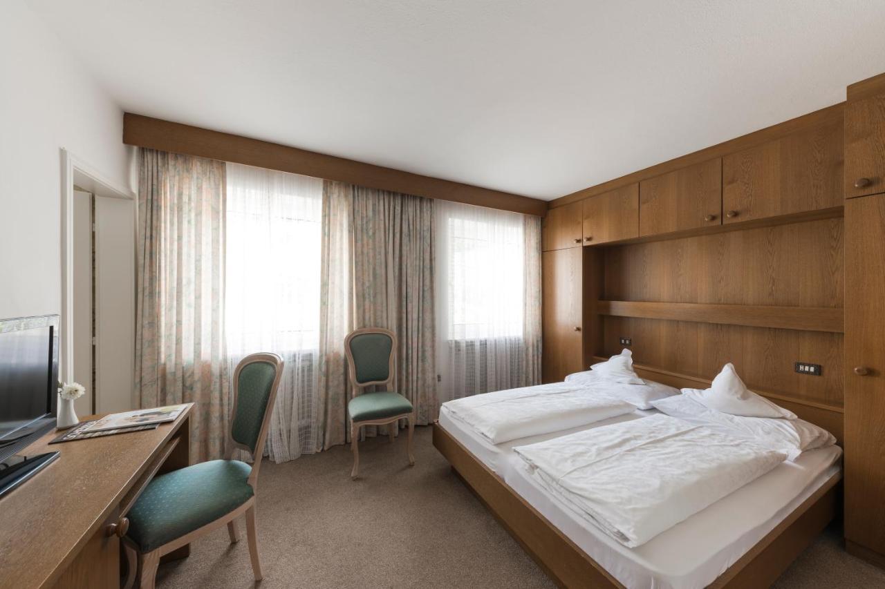 Pension Zum Burggraefler シェーナ エクステリア 写真